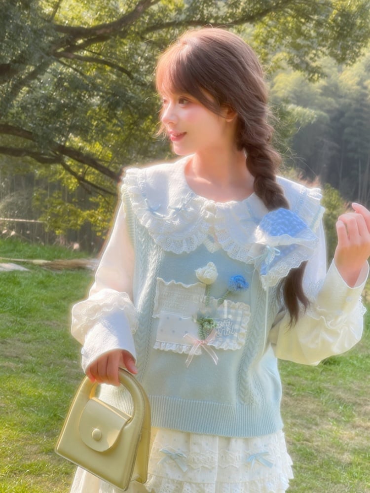 Gilet tricoté bleu à patchs en dentelle fleurie Yume Kawaii