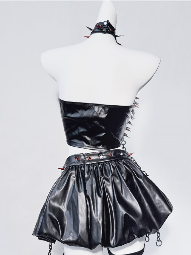 Punk-Set aus schwarzem Neckholder-Nieten mit Kreuzkette und ärmellosem Top und Rock