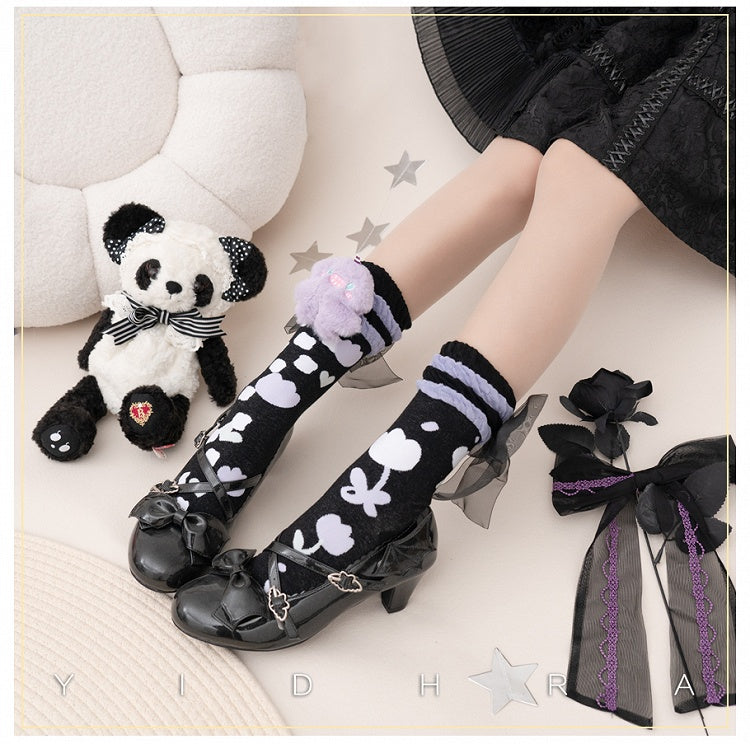 Süße Lolita-Socken mit niedlichem Plüschtier verziert