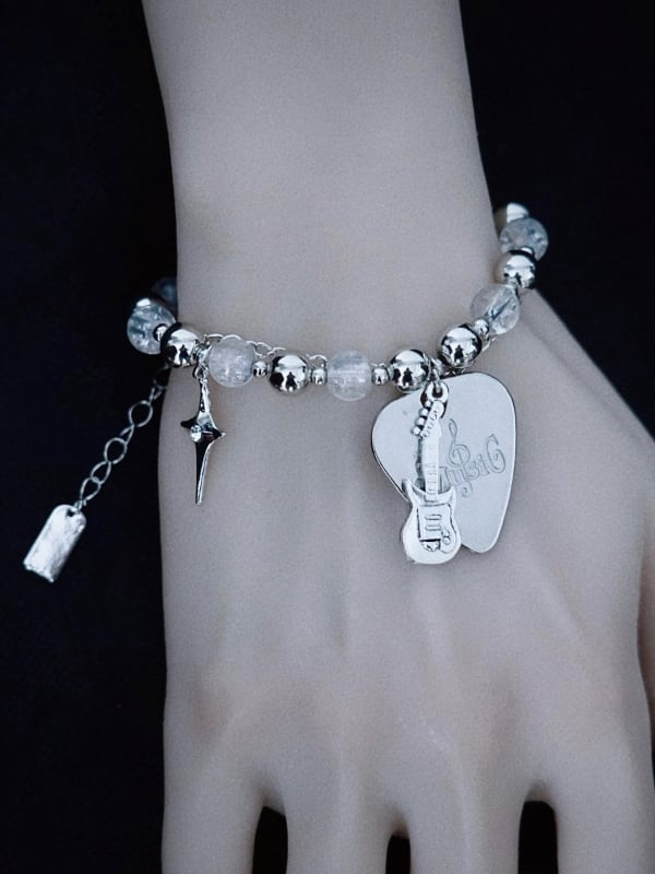 Handgemachtes Gitarrenplektrum-Charm-Punk-Perlenarmband