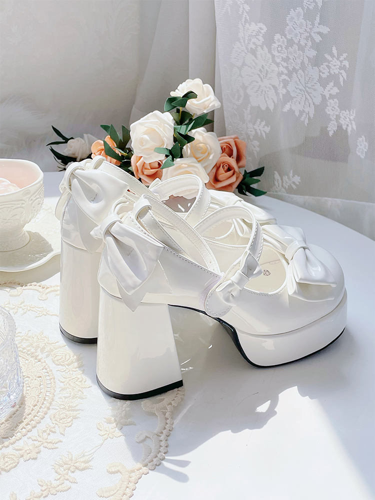 Weiße Lolita-Schuhe mit Schleife und Plateau und hohem Blockabsatz
