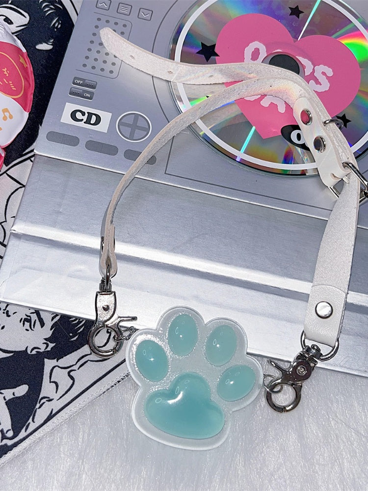 ブルー/ピンクの猫の足跡PUチョーカー