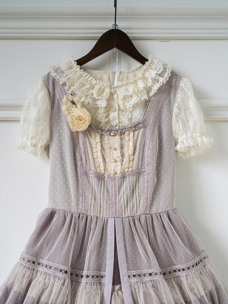 Tüll Lolita Bluse mit doppelten kurzen Lagenärmeln und Kragen in Aprikose