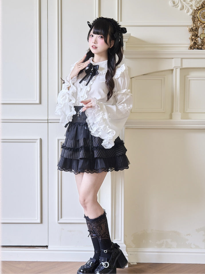 Jirai Kei Peter Collar Bowknot Sleeves Ruffled Lace Gothic Lolita Pan Trim White Blouse with Detachable Bell