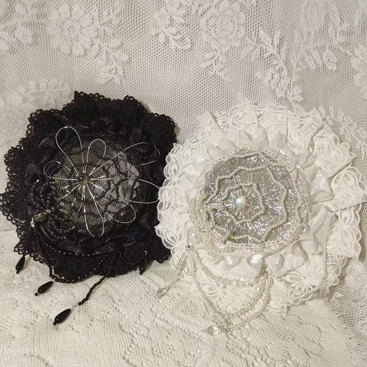 Web Schwarz Weiß Lolita Perlen Mini Hut / Gothic und Spinne