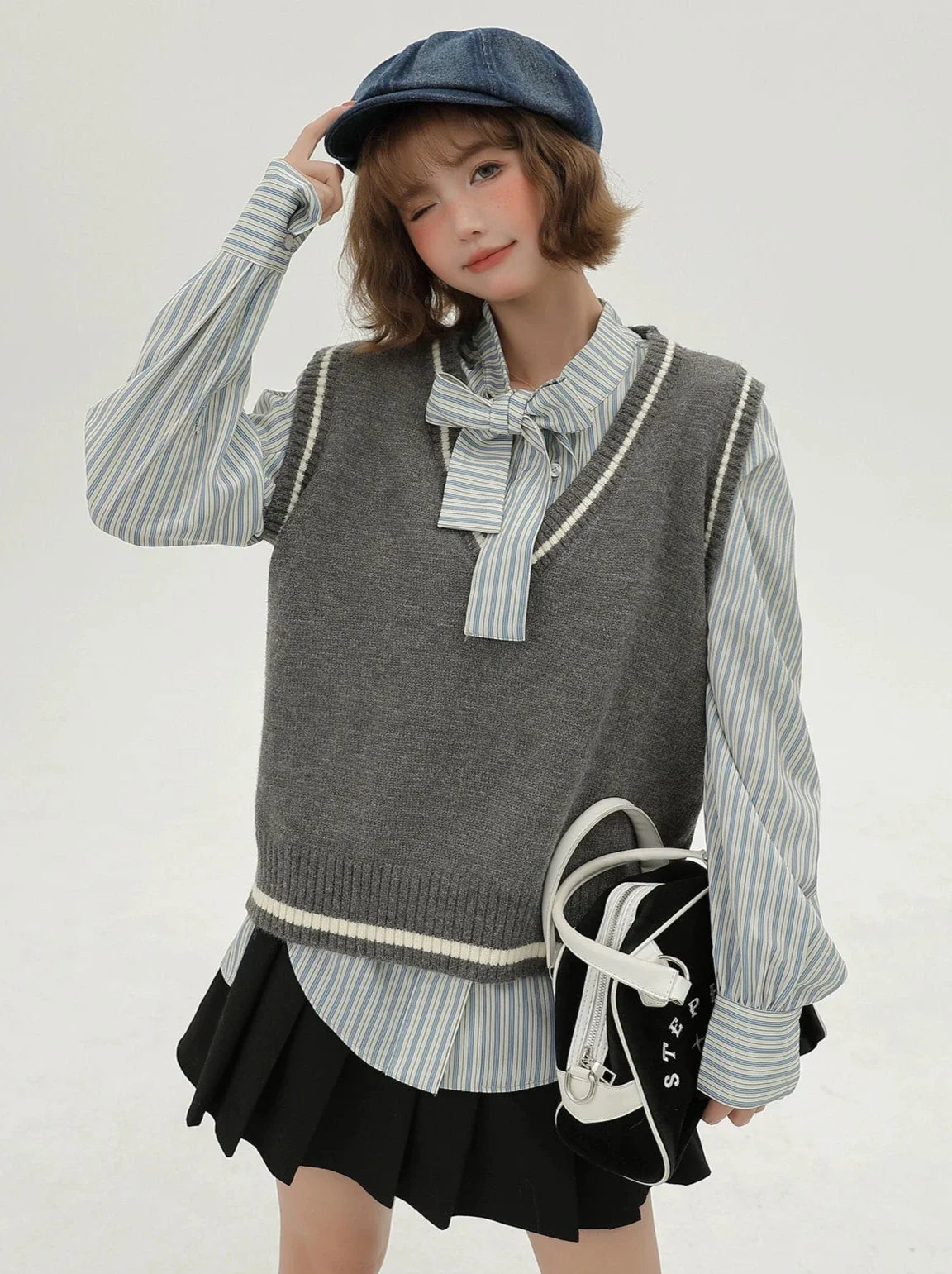 Gilet style coréen + chemise rayée à col en V
