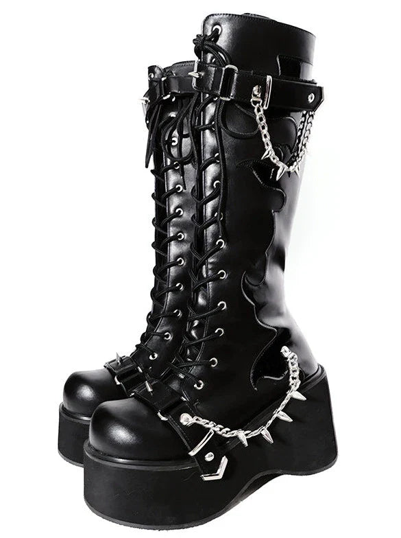 Plateaustiefel mit runder Spitze im Punk-Stil