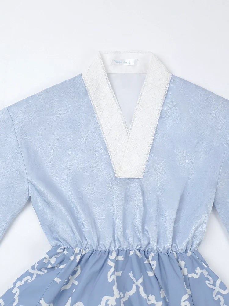 Süßes, bedrucktes Dienstmädchen-Alice-Kostümkleid im japanischen Stil