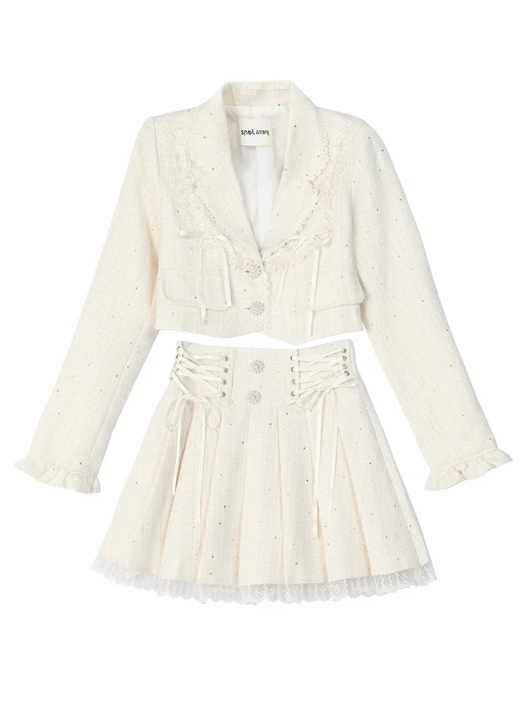 Ensemble + Jupe courte à volants Veste à lacets en tweed plissée