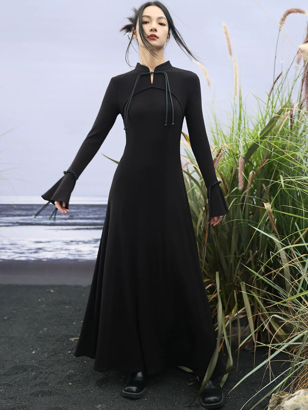 Bell Knit Retro Sleeve Dress China Buckle Long