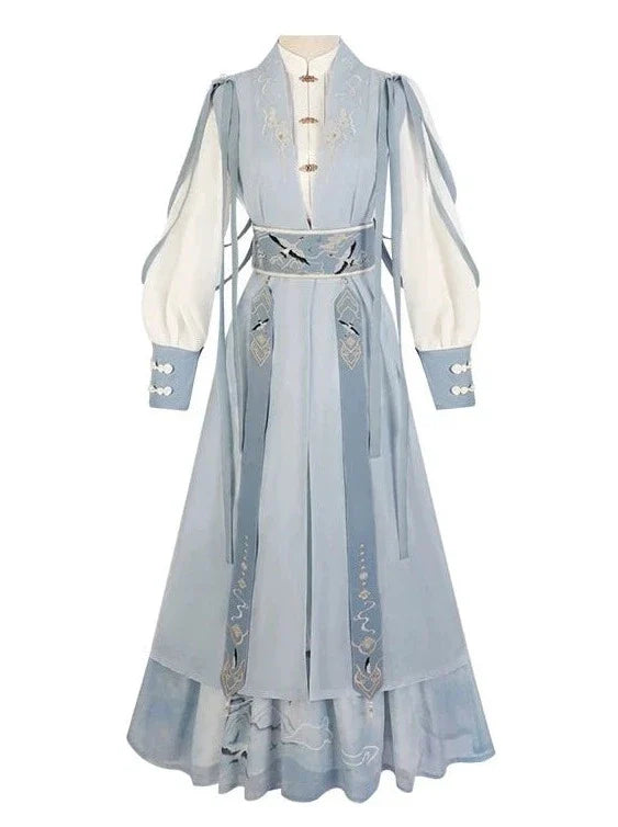 Leichte Weste, langes Design + Bluse, China-Gürtel + blauer China-Quastenrock