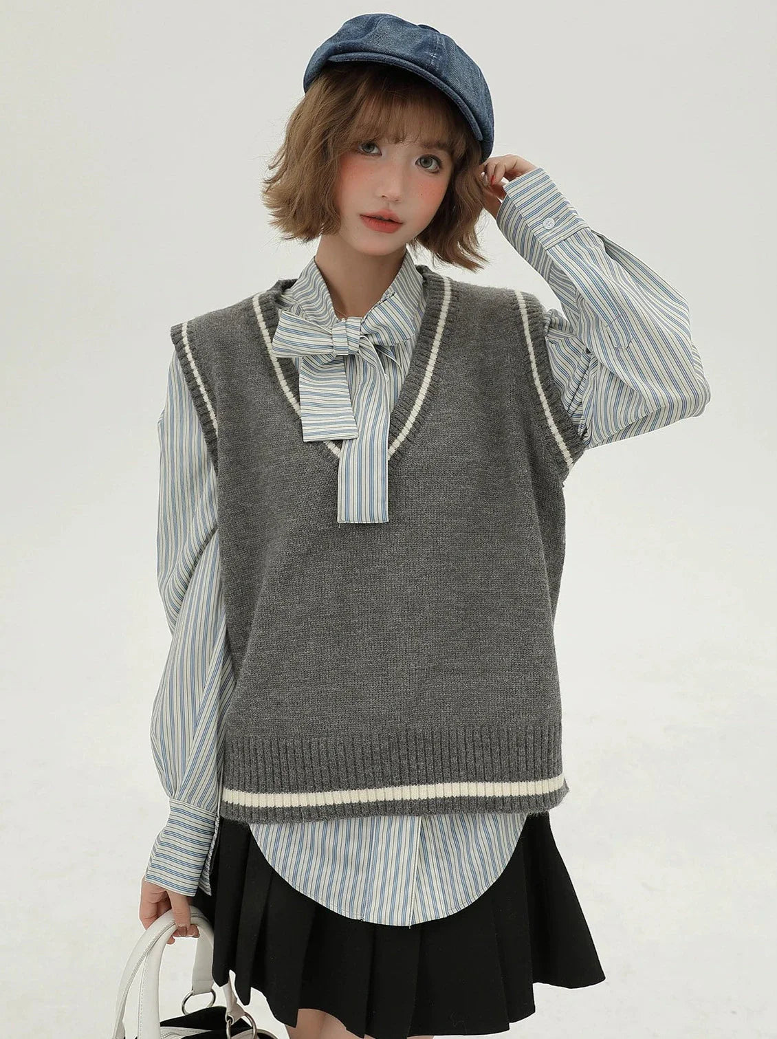 Gilet style coréen + chemise rayée à col en V