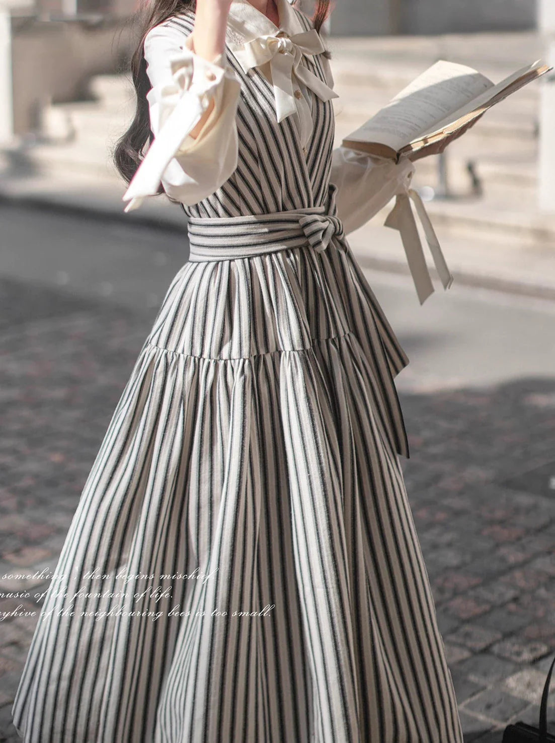 Dress Ribbon Ribbon Shirt Retro French V-Neck Striped