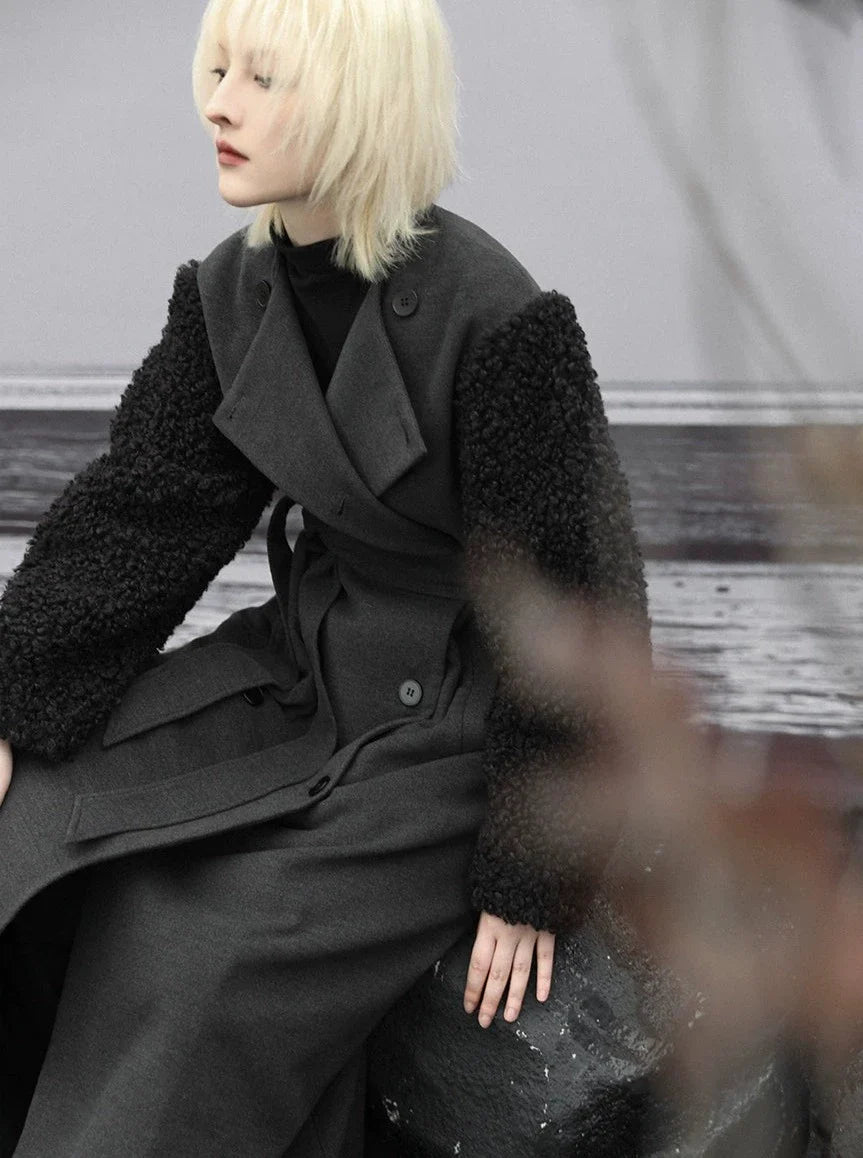 Manteau long en laine à épissures foncées