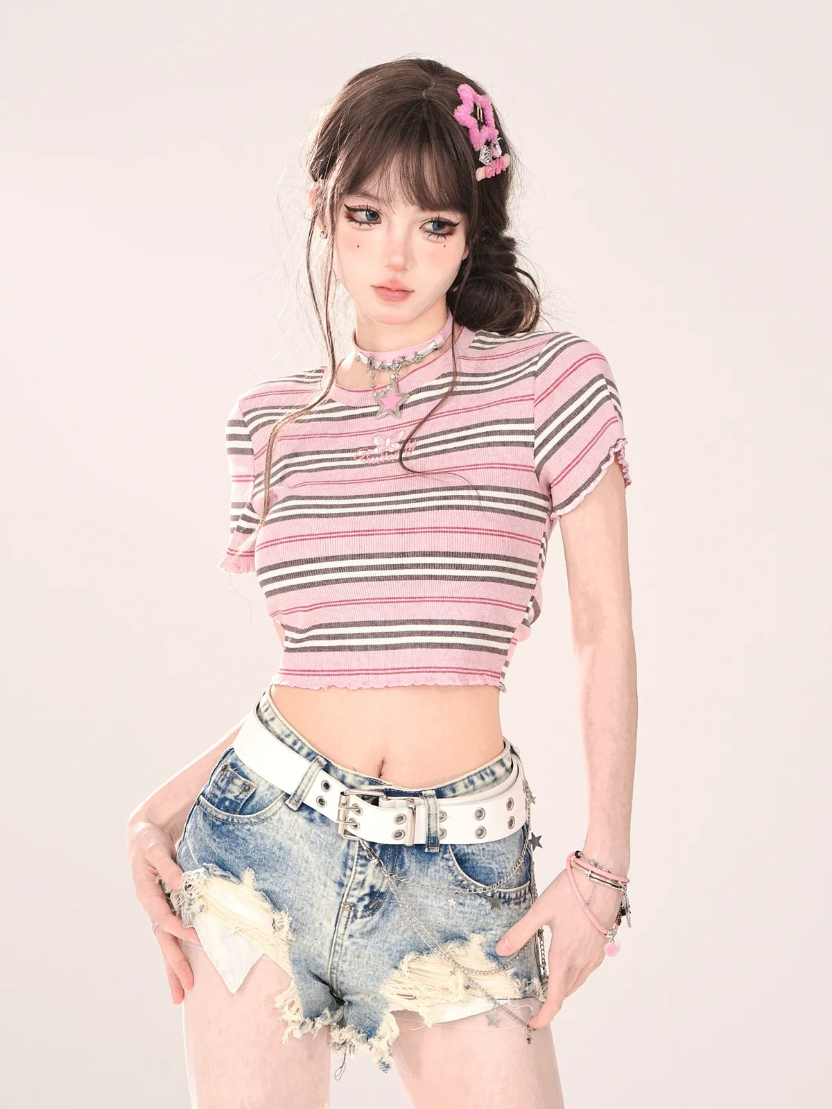 Kurzes rosa T-Shirt Romantic Slim Stripe