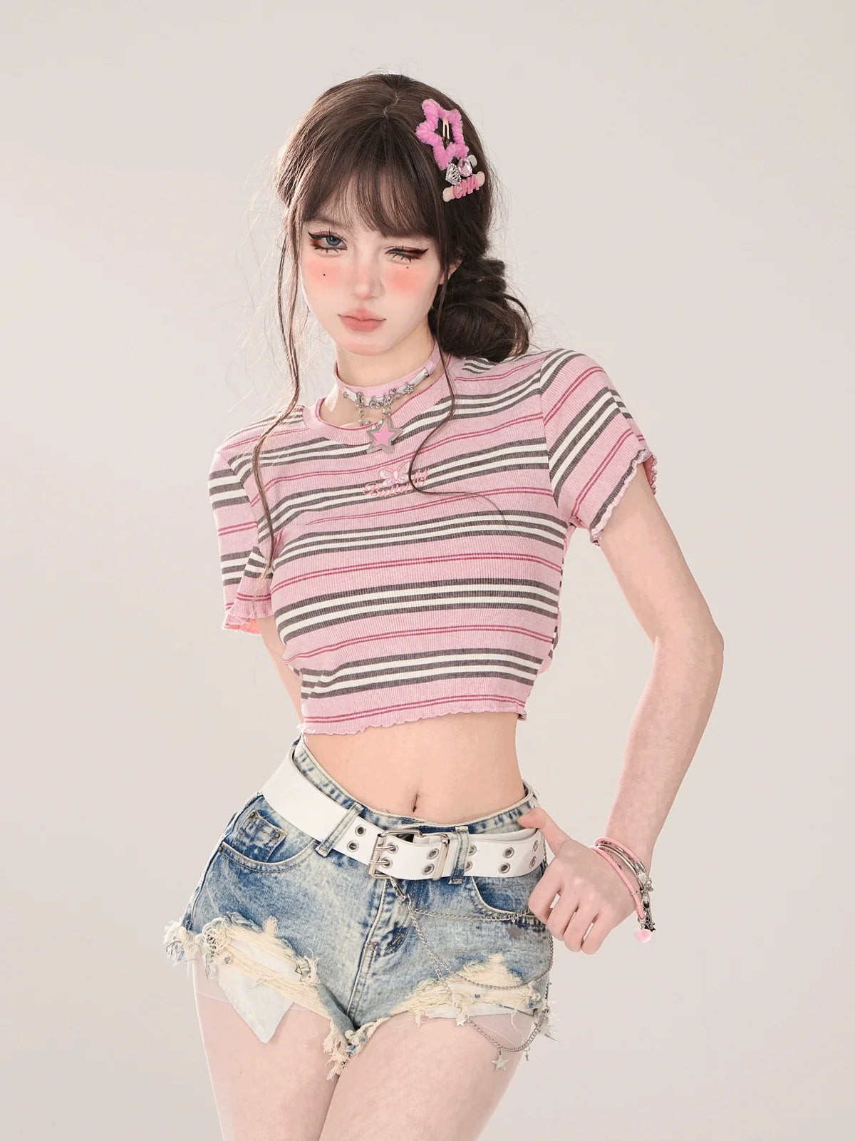 Kurzes rosa T-Shirt Romantic Slim Stripe