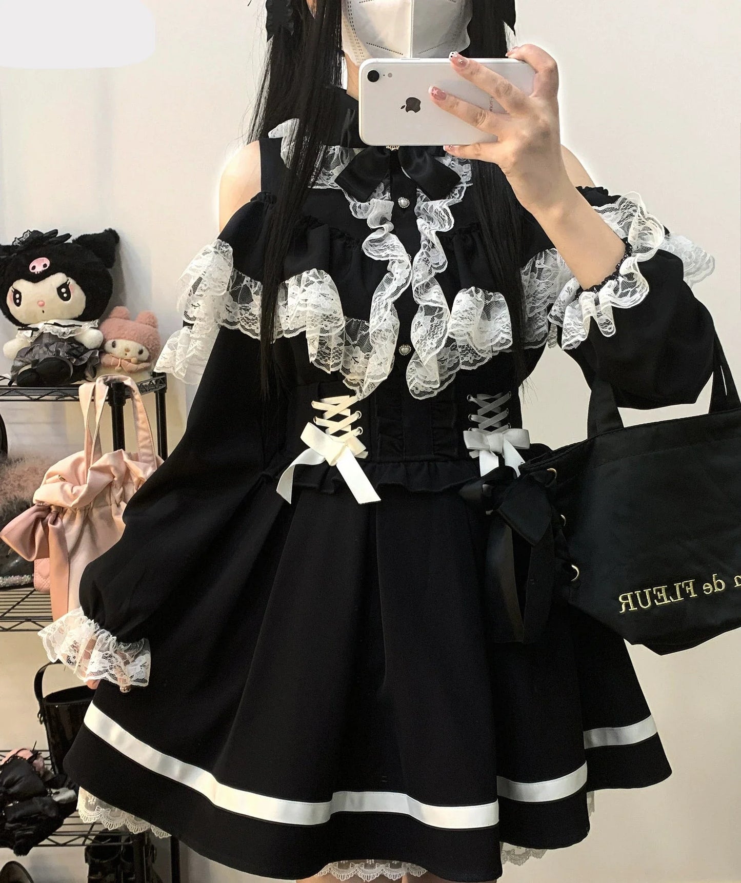リボンレースオフショルダーシャツ