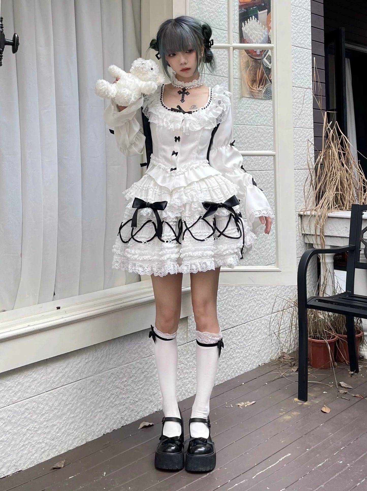 Haut à manches bouffantes style rétro français en dentelle à la taille