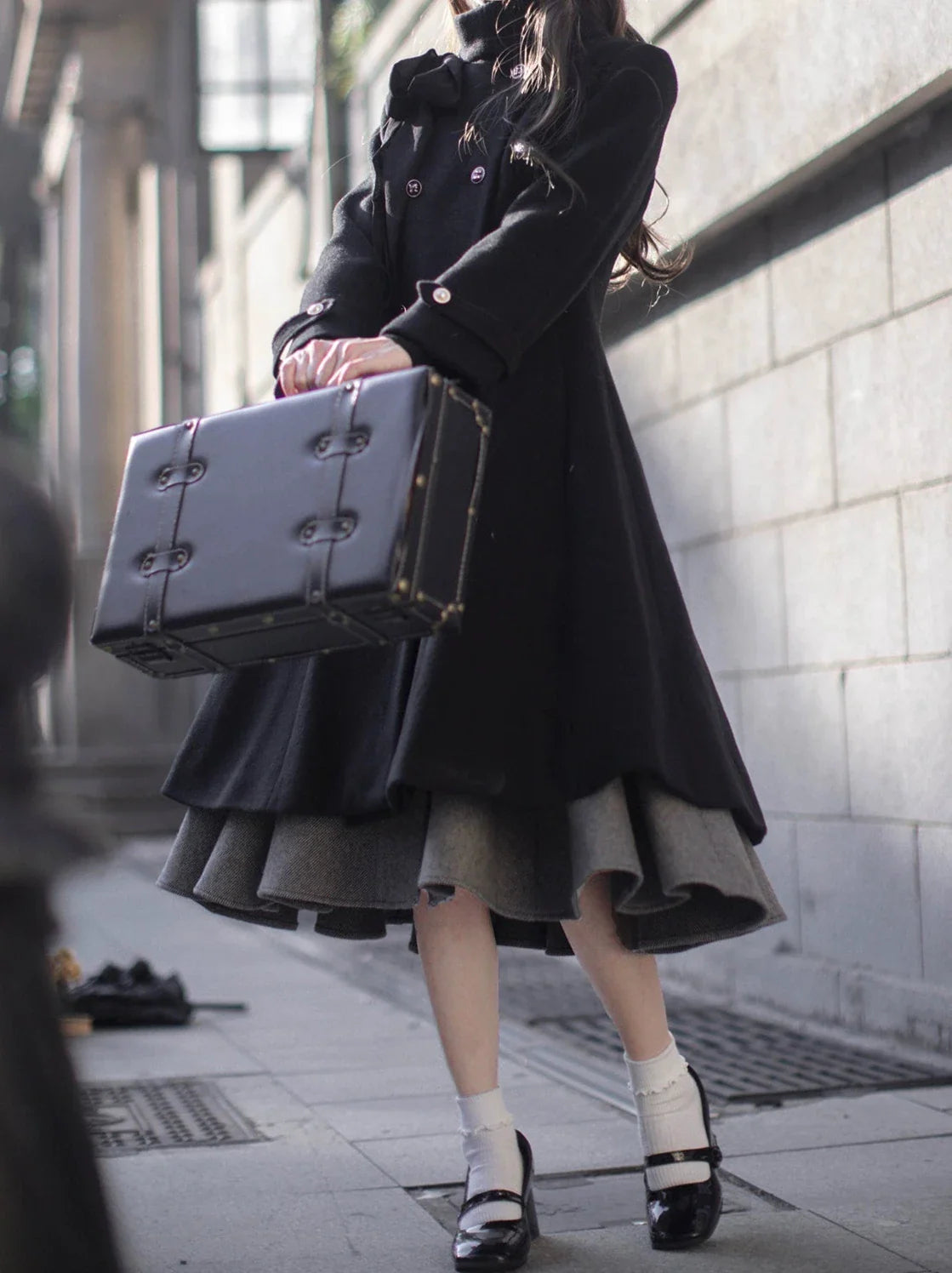 Porte-manteau rétro à col double en laine et ruban boutonné élégant