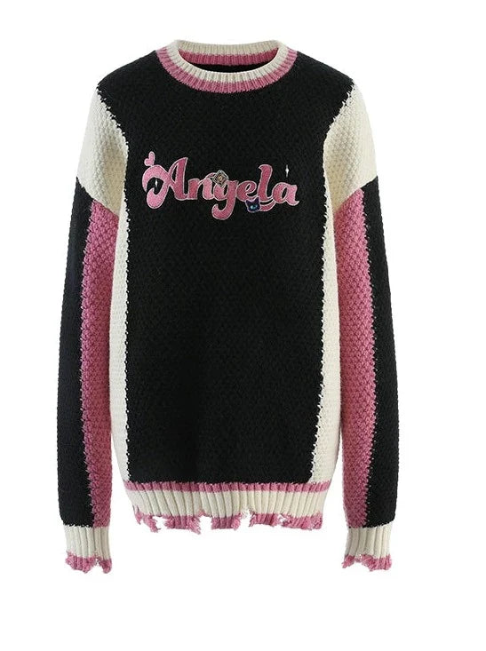 Beschädigter Strick mit Logo in Kontrastfarbe