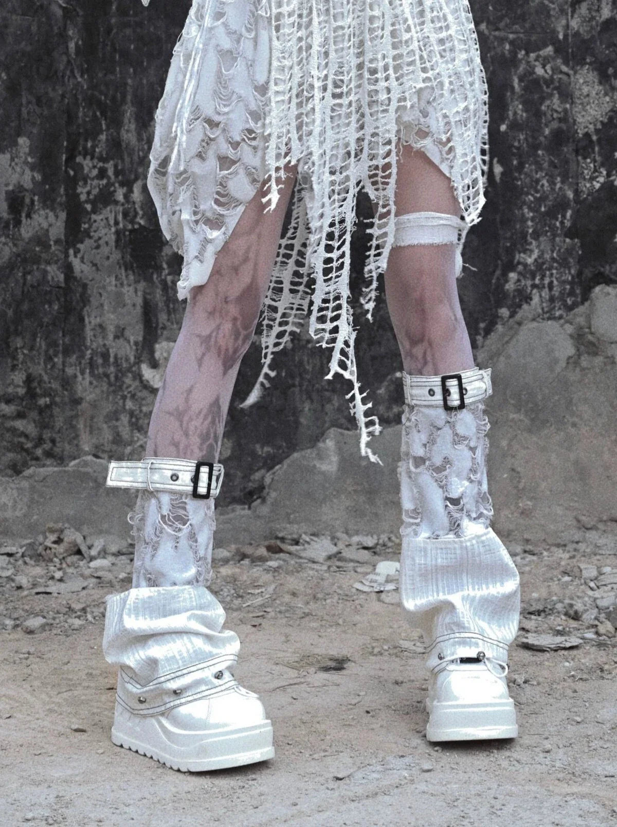 Ceinture jambières gothiques blanches