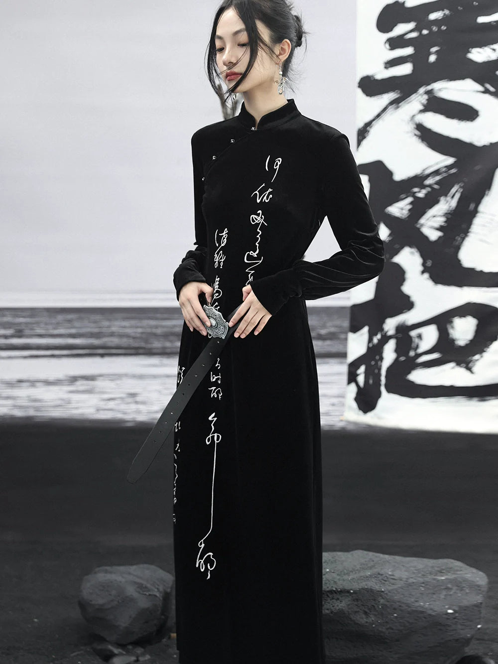 Long Velvet Dress China Retro