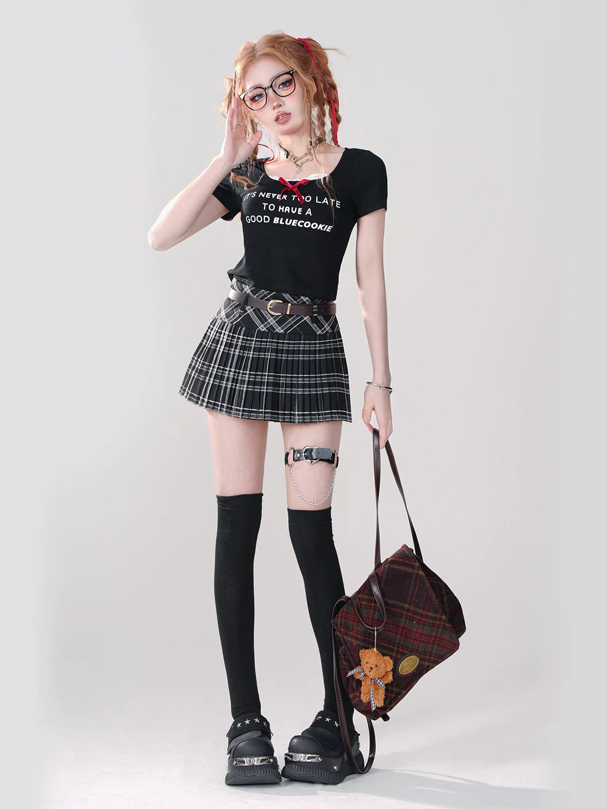Ribbon Black Generation Cropped Logo First T-Shirt