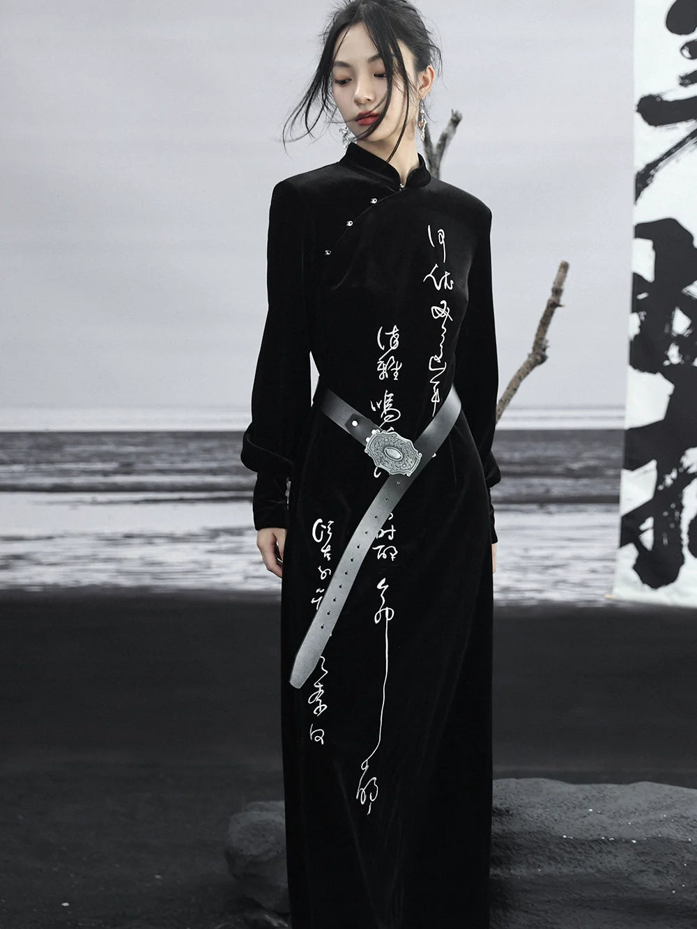 Long Velvet Dress China Retro