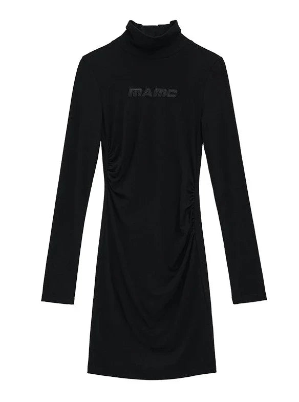 Robe à col montant et logo