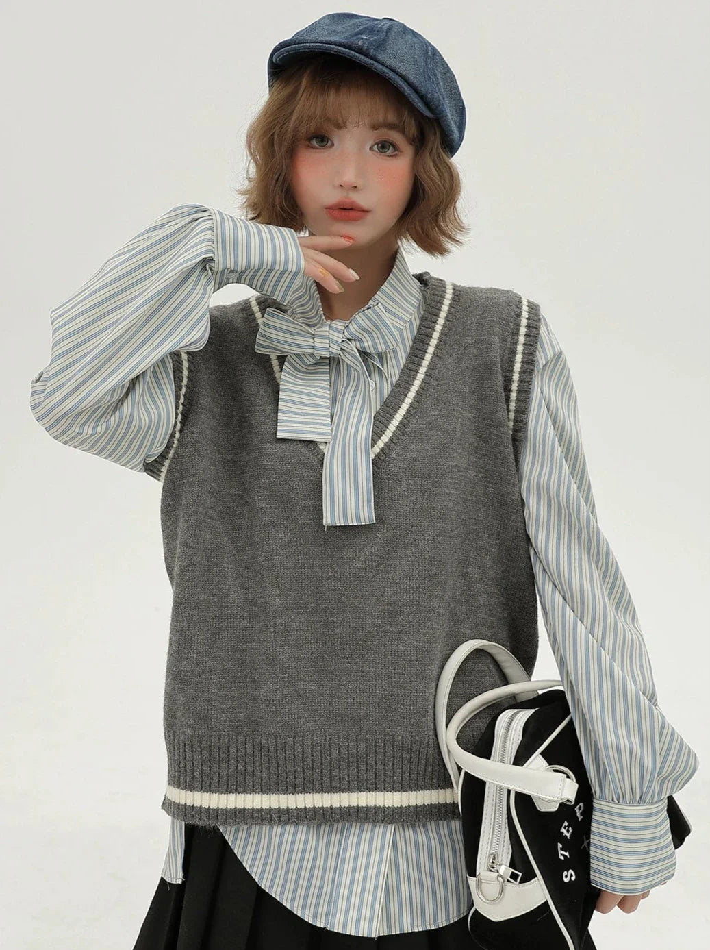 Gilet style coréen + chemise rayée à col en V