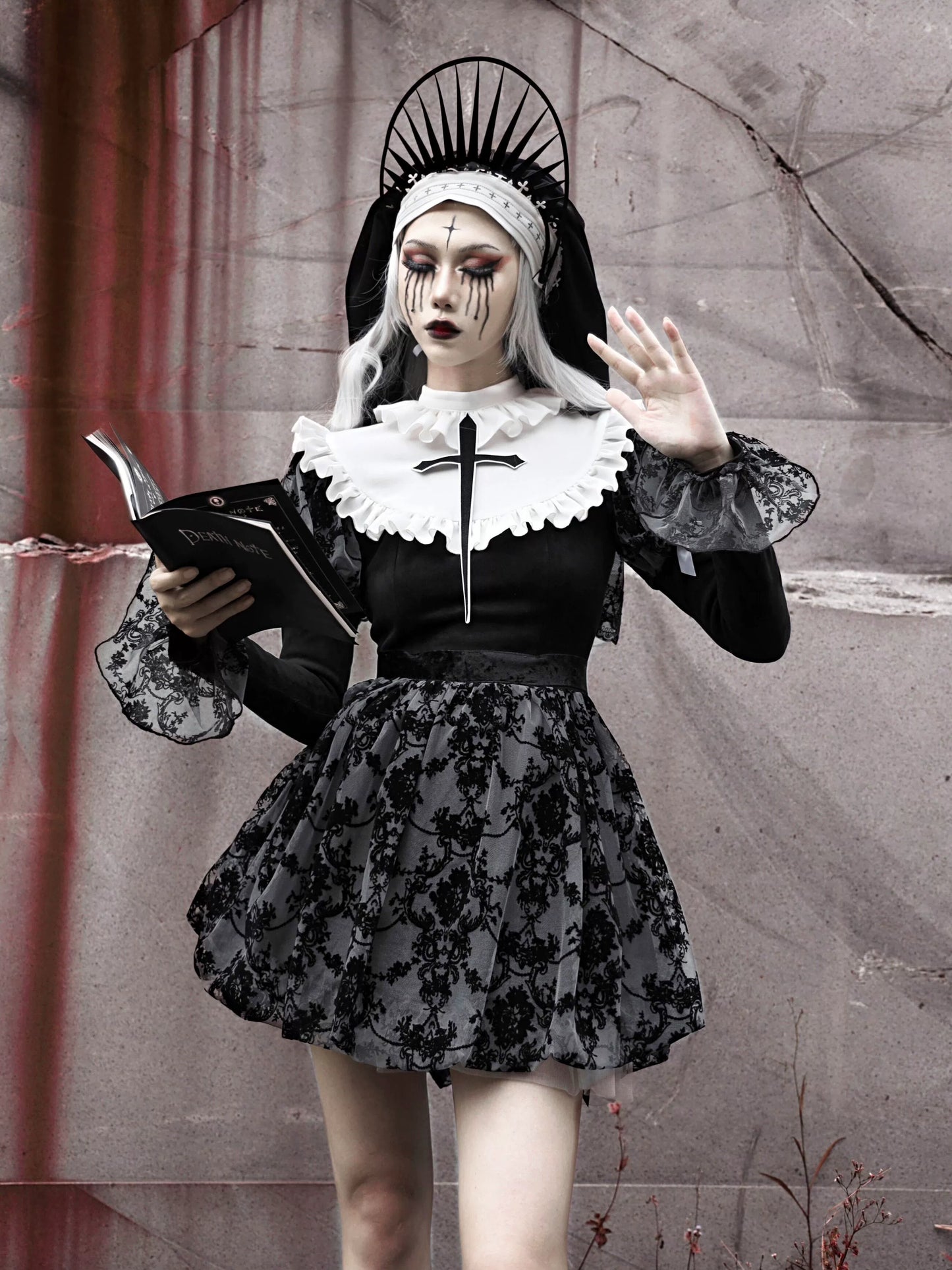 Dress Cross Gothic Design