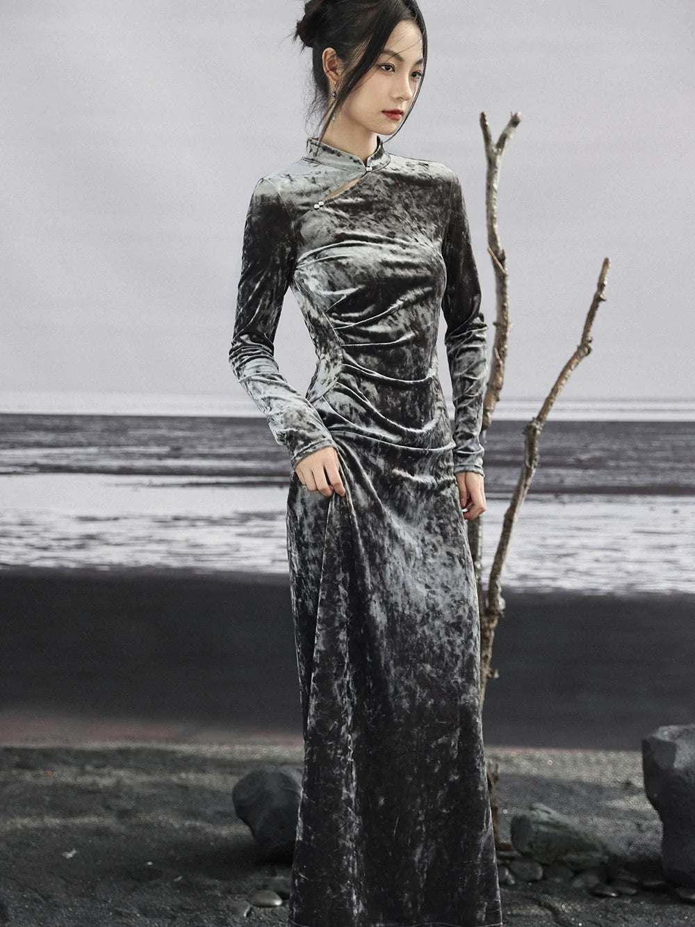 Dress China Velvet Diamond Gold
