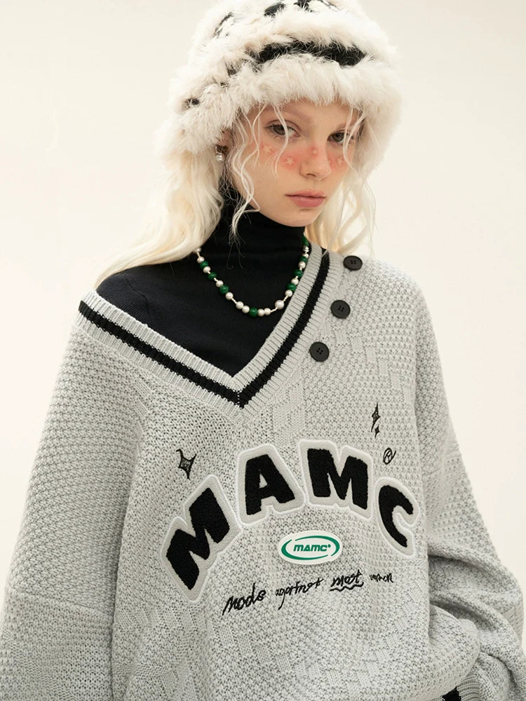 Vネッククールオーバーニットロゴ