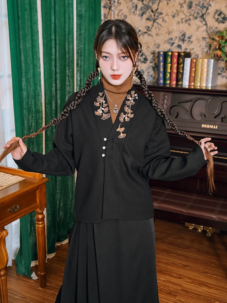 Veste à col en V avec broderie chinoise et feuilles