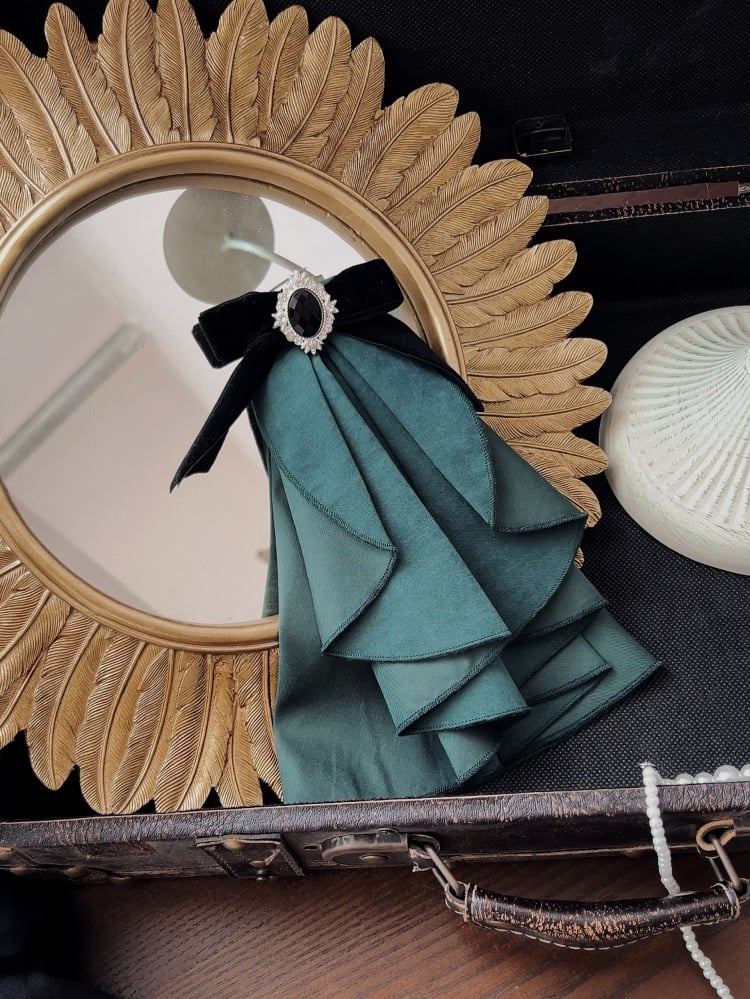 Dark Academia – Lolita-Kleid mit Hammelkeulenärmeln in Grün und Schwarz