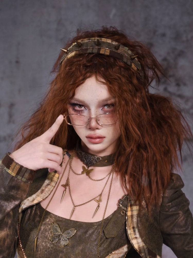 Grünes Choker mit Schmetterlingsanhänger und Kette