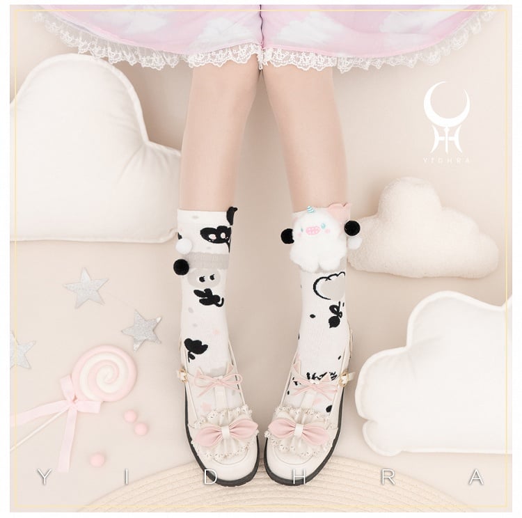 Süße Lolita-Socken mit niedlichem Plüschtier verziert
