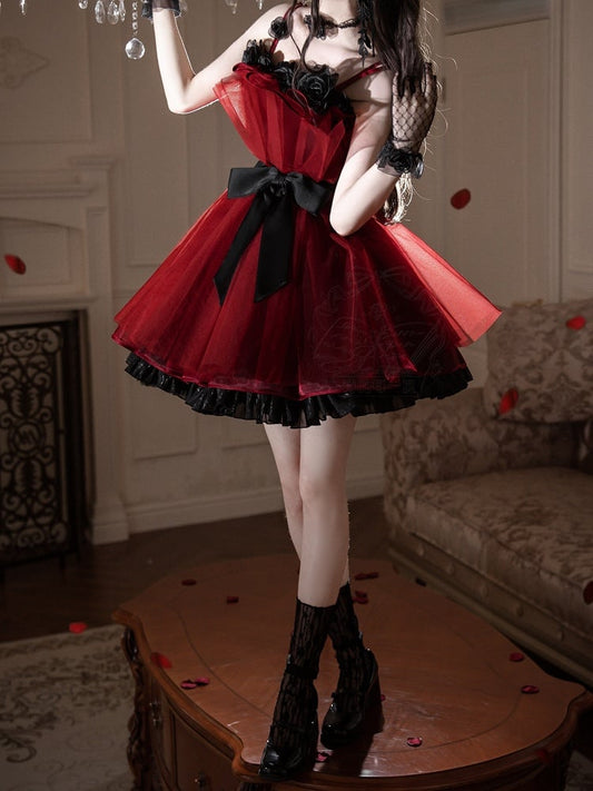 Schwarzes Kleid, Ausschnitt, Party-Pullover, Geburtstagsträger, Blumenmuster, roter Lolita-Rock, Spaghetti