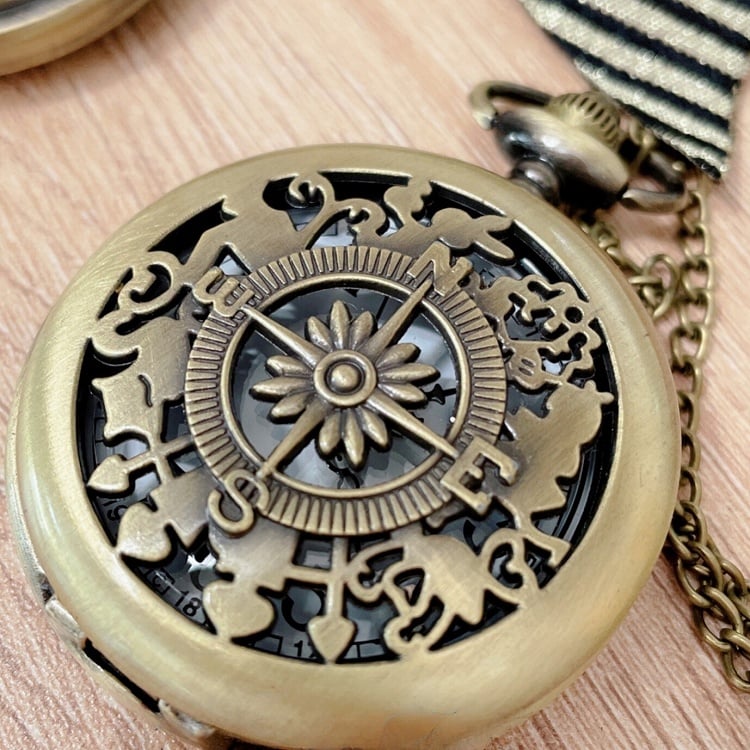 Pocket Alice Pendant Vibes in Bronze Watch Wonderland Necklace