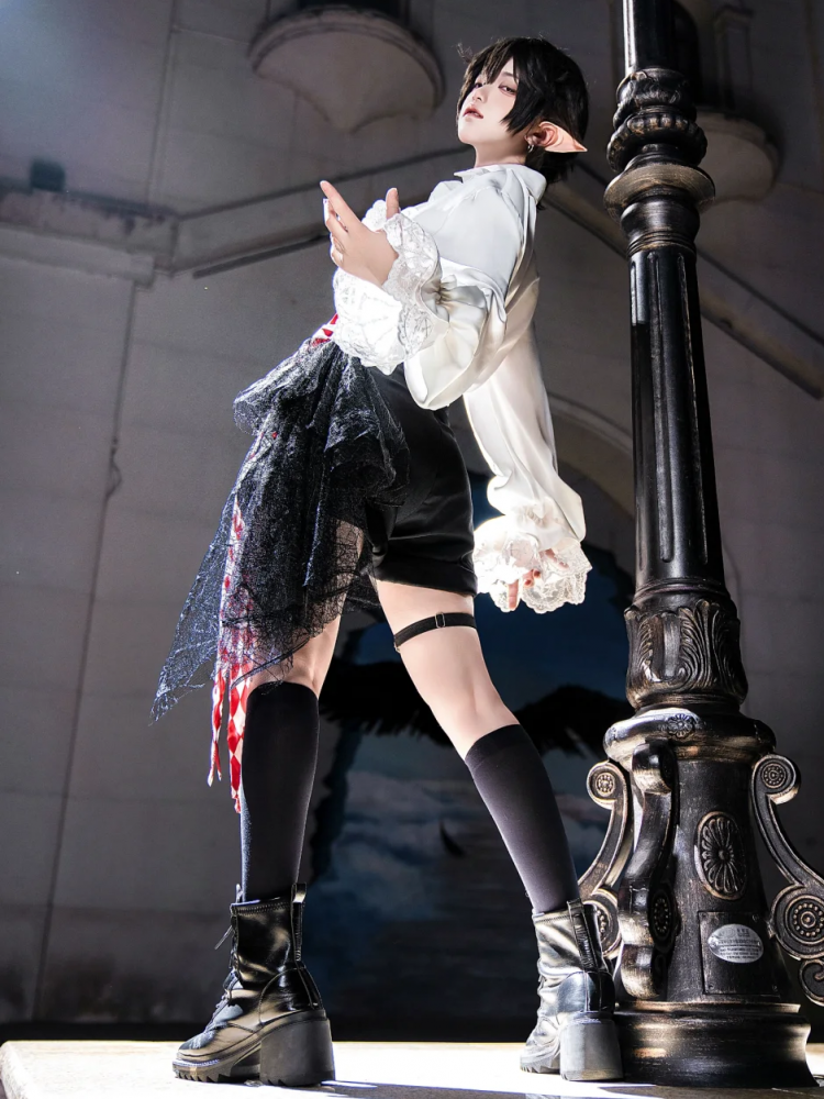 黒と赤の吸血鬼王子ロリータドラキュラ衣装シャツ+ショートパンツ+マントゴシックロリータフルセット