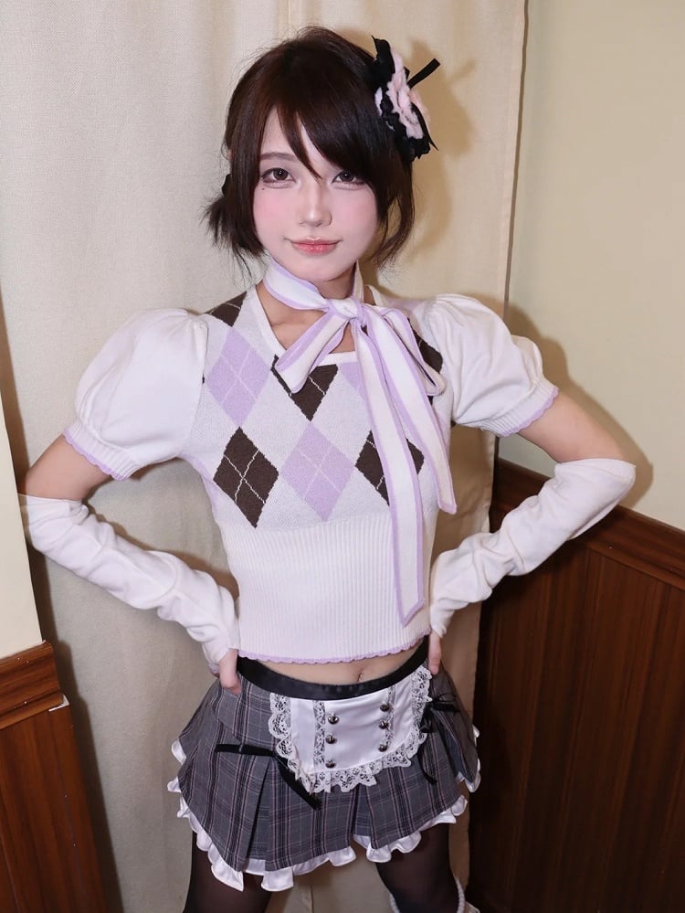 グレーのチェック柄フリルトリムエプロンデザインミニスカート