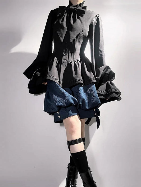 Schwarzes Lolita-Hemd mit Rüschen und Ausschnitt und Ouji-Ärmeln