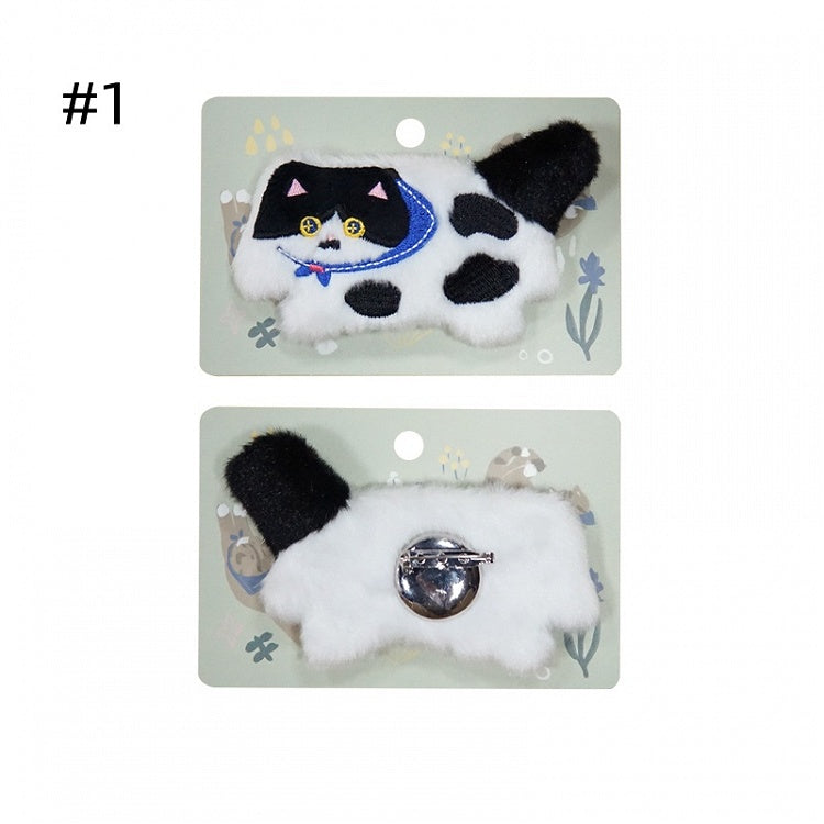 かわいい猫の形をしたぬいぐるみブローチ