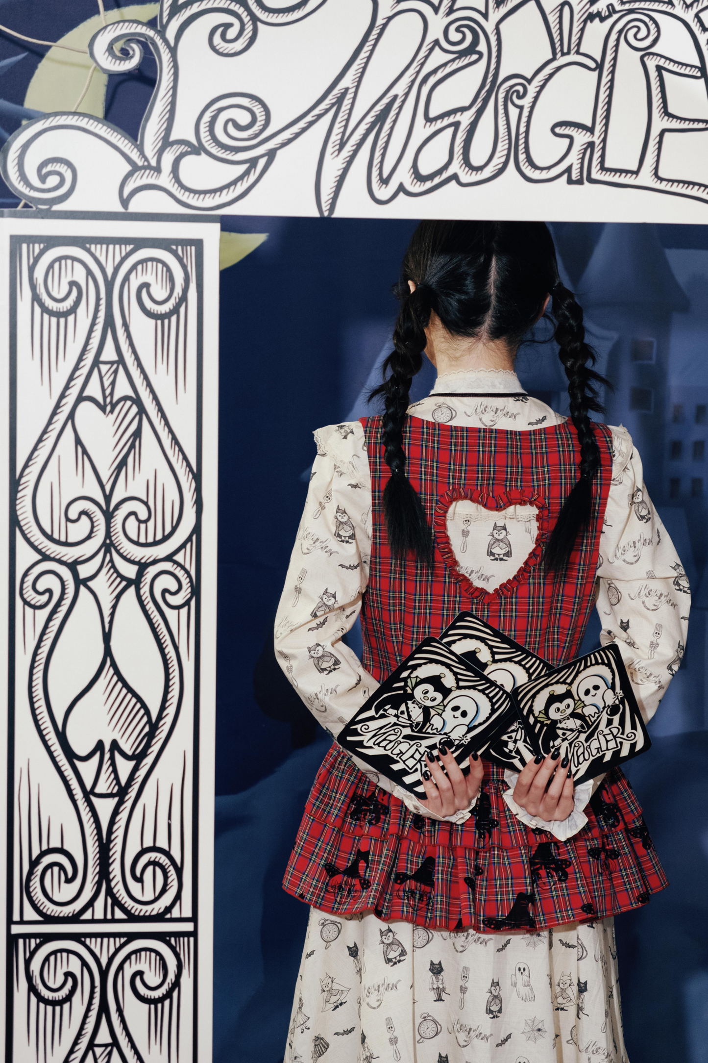 Top Dracula Check Sleeveless