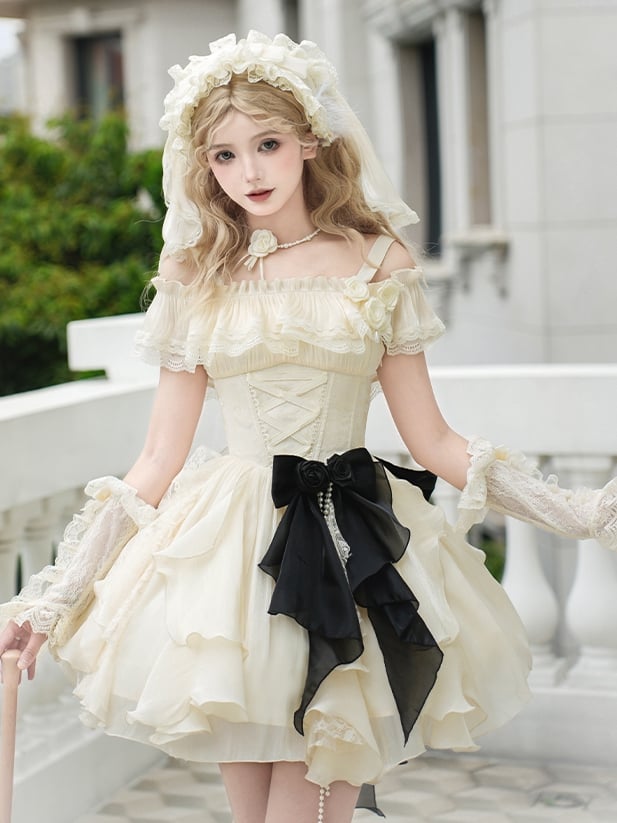 Camellia Necklace Beige