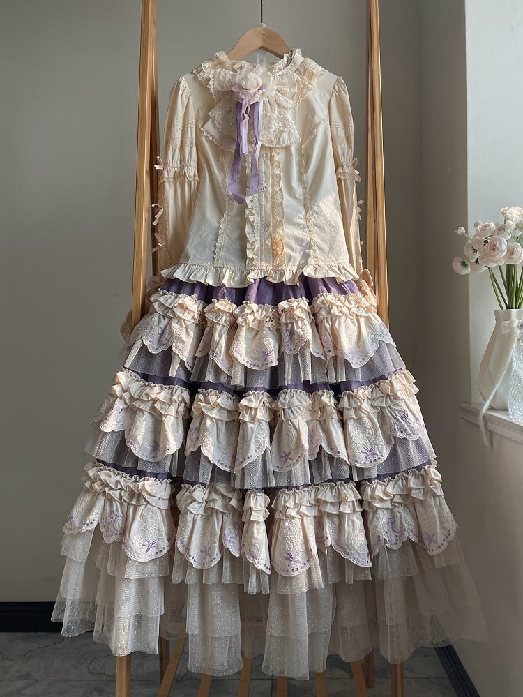 Lila Lolita-Rock mit mehrlagigem Hasenmuster und Muschelsaum