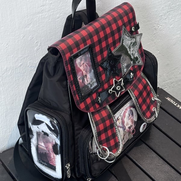 Mit Hasen-schwarzem Kartenhalter-Rucksack, rotem abnehmbarem Ita und Ohranhänger