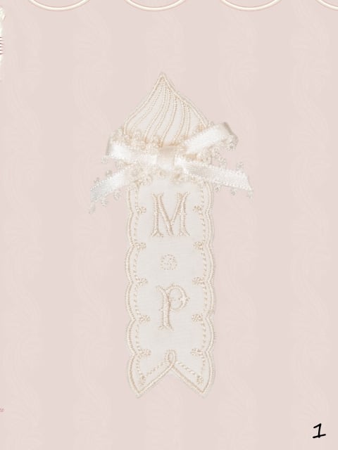 Brooch Embroidered Creamy