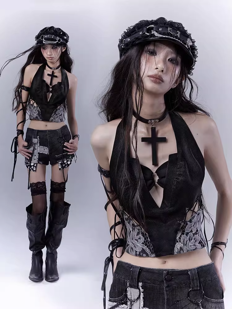 with Glamorous Lace-up Patches Details Lace Side Sleeveless Top Black Halter Neck