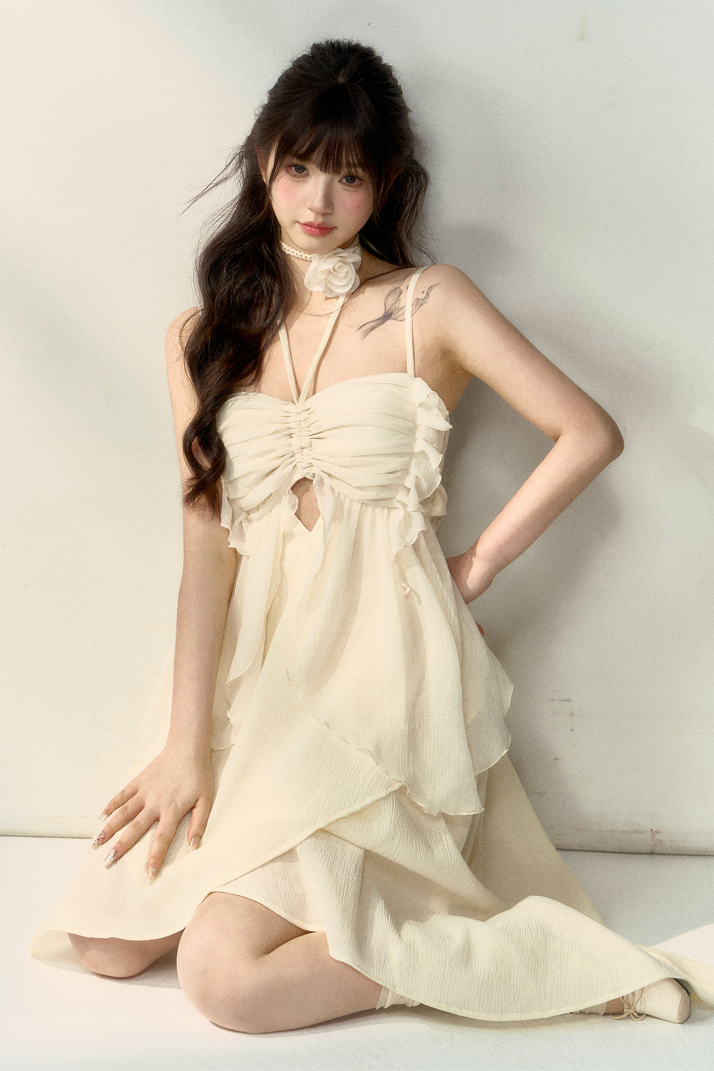 Wind Neck French + Seaside Kleid Neckholder Blume